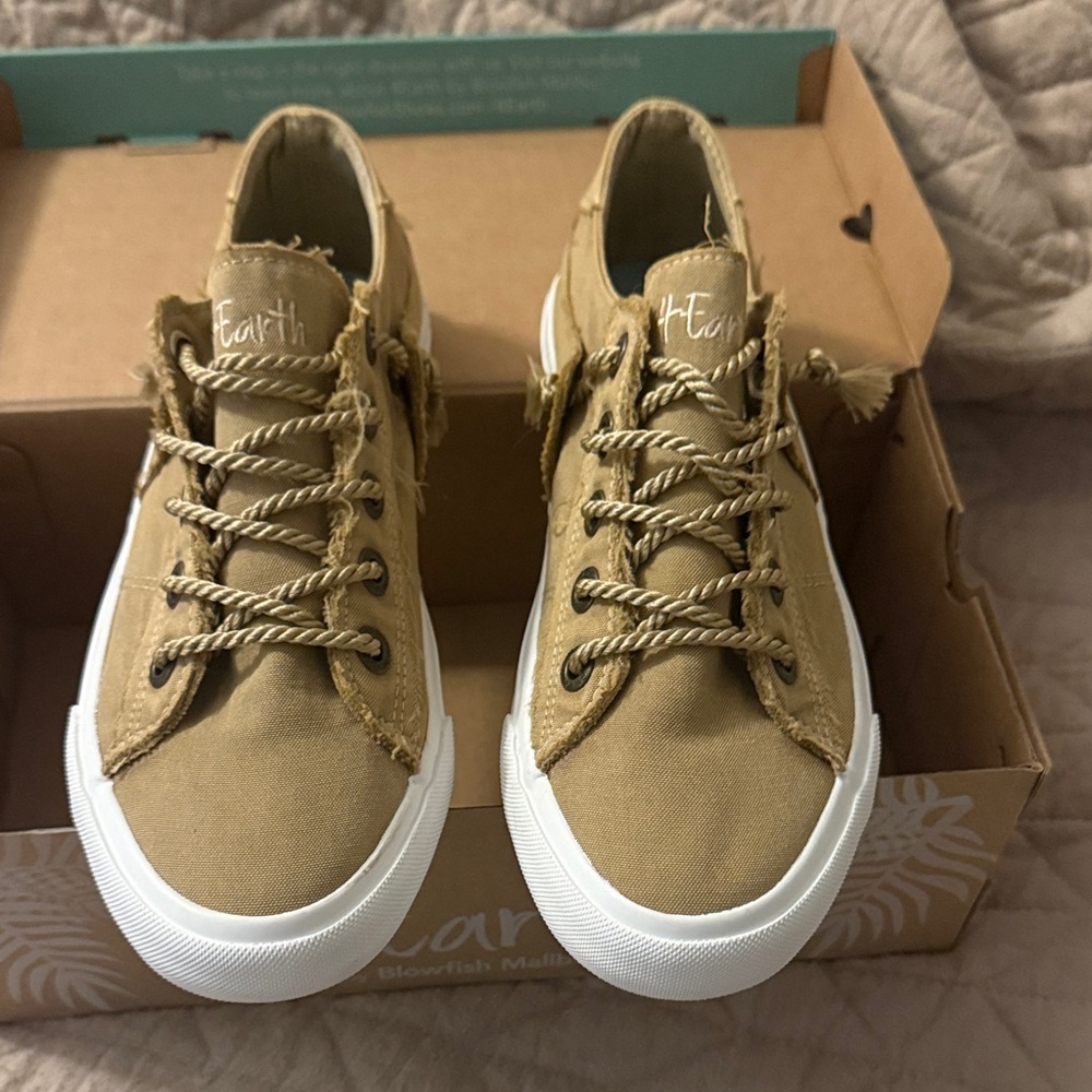 Blowfish Earthy Canvas Sneakers - Picture 2 of 5